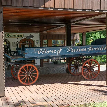 Schrenkhof 3*