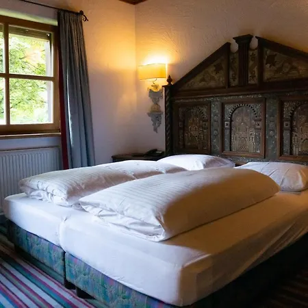 Schrenkhof 安达赫治