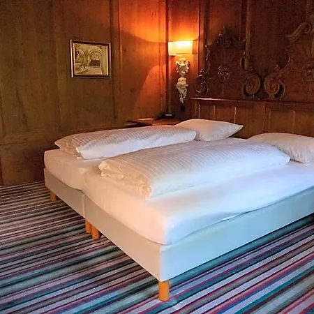 Hotel Schrenkhof 3*