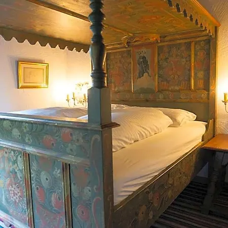 Schrenkhof 3* Unterhaching