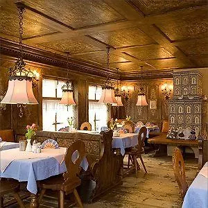 Hotel Schrenkhof 3*