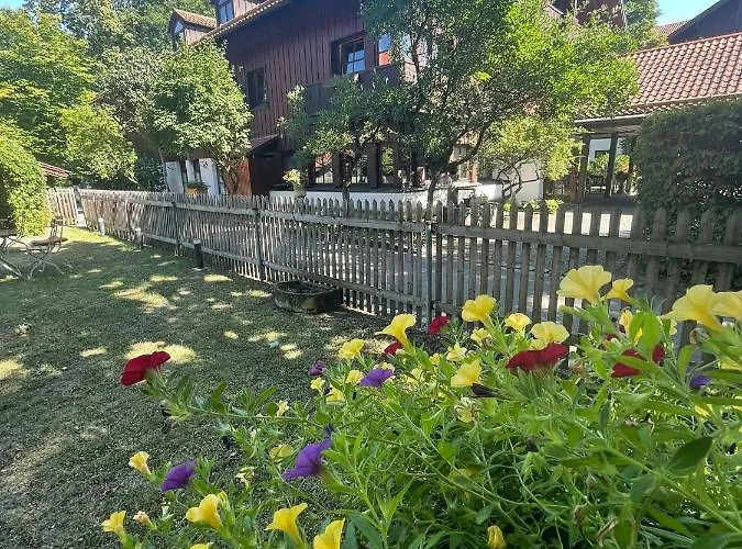 Schrenkhof Hotel 3*